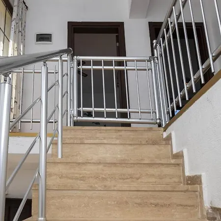 2 Brspacious House With Garden Appartement *