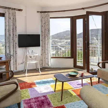 2 Brspacious House With Garden